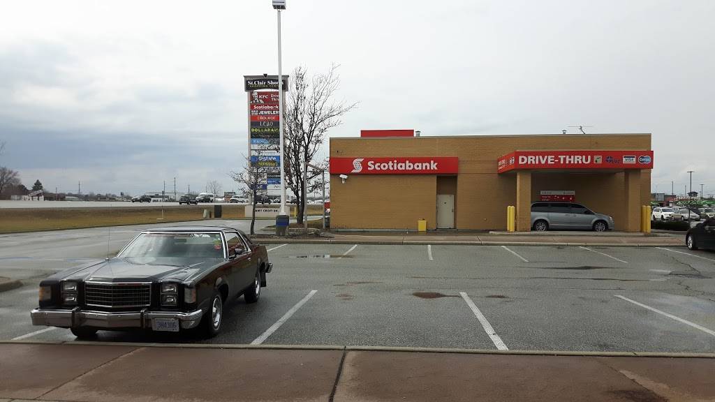 KFC | meal takeaway | 27 Amy Croft Dr, Windsor, ON N9K 1C7, Canada | 5197393067 OR +1 519-739-3067