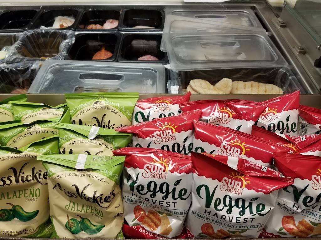 Subway Restaurants | restaurant | 1096 Rosecrans Ave, Gardena, CA 90247, USA | 3103298458 OR +1 310-329-8458