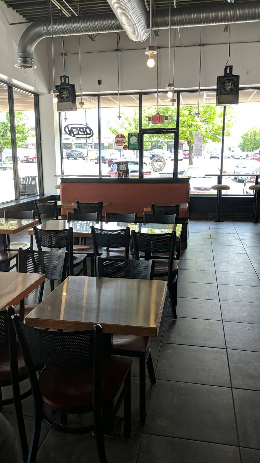 Quickway | restaurant | 6136 N Arlington Blvd, Seven Corners, VA 22044, USA | 7035338084 OR +1 703-533-8084