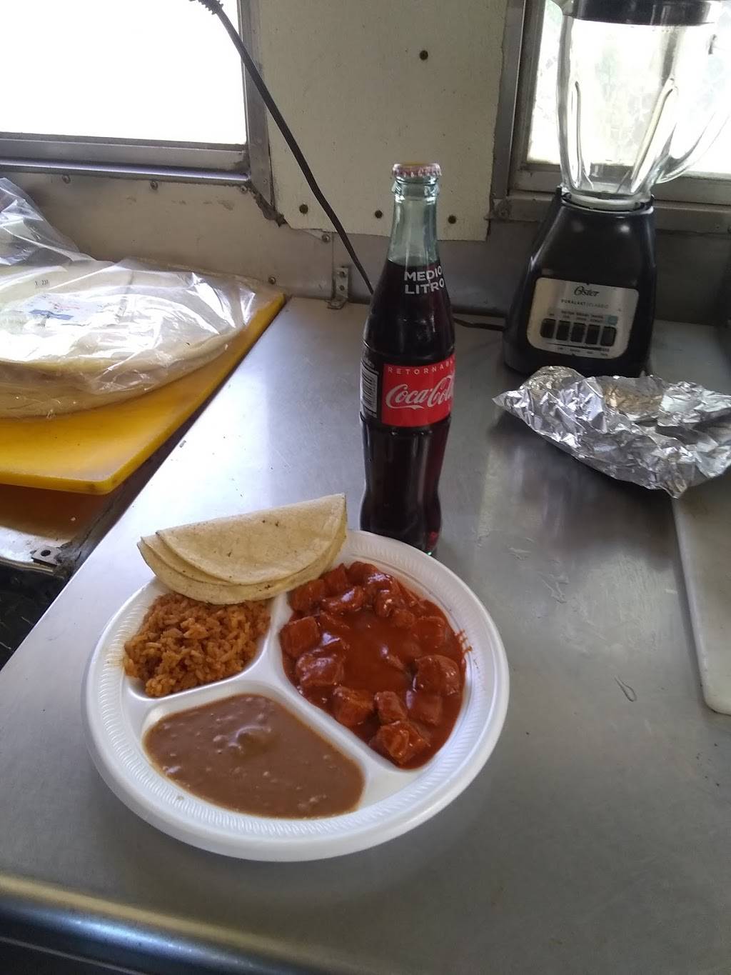 El Gallo De Sinaloa | restaurant | 9850 S Nogales Hwy, Tucson, AZ 85756, USA | 5203583260 OR +1 520-358-3260