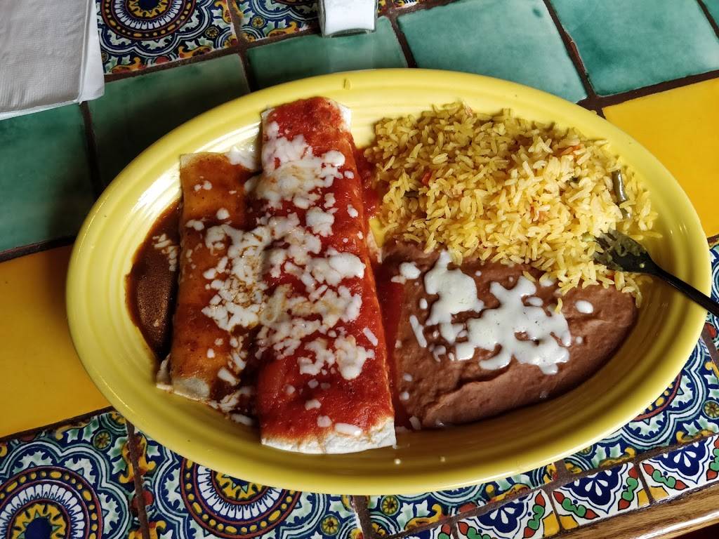 La Fiesta | restaurant | 1610 Central Ave, Albany, NY 12205, USA | 5184823940 OR +1 518-482-3940