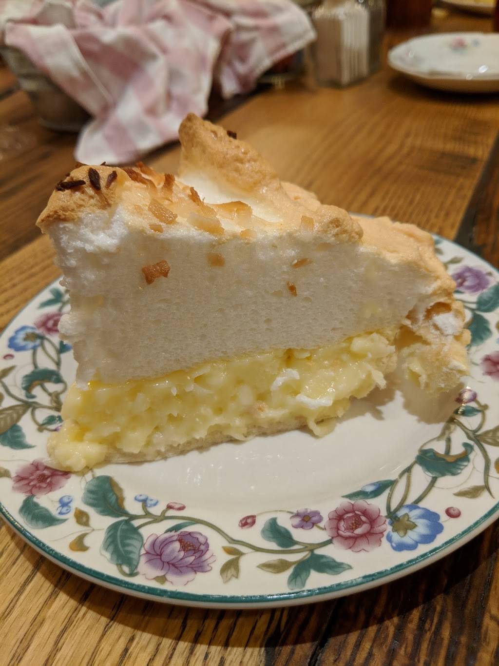 Trackside Restaurant at Paris Train Depot | restaurant | 132 E 10th St, Paris, KY 40361, USA | 8593403010 OR +1 859-340-3010