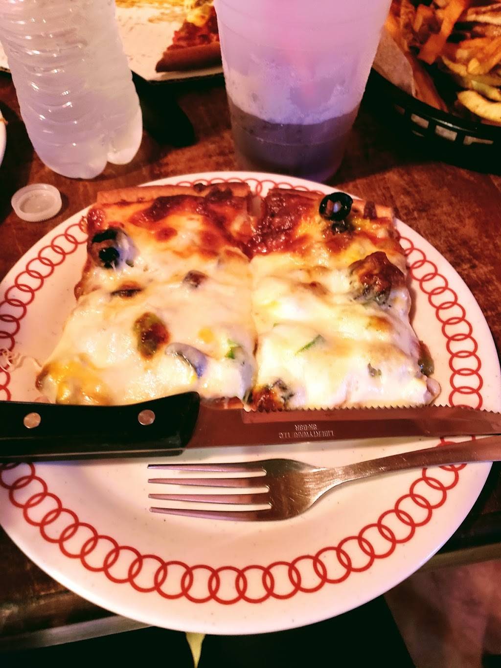 Boondocks Bar & Grill | restaurant | E6407 WI-22, Manawa, WI 54949, USA | 9205962933 OR +1 920-596-2933