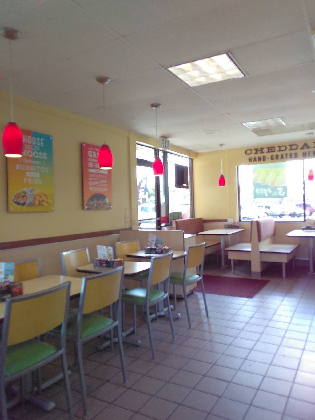 Del Taco | meal takeaway | 1941 N Placentia Ave, Fullerton, CA 92831, USA | 7149933780 OR +1 714-993-3780