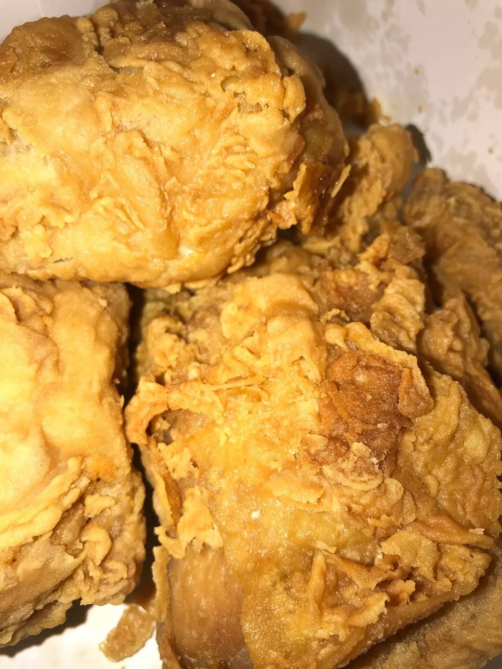 Lisas Chicken | restaurant | 2480 W Pioneer Pkwy, Grand Prairie, TX 75051, USA | 8176172300 OR +1 817-617-2300