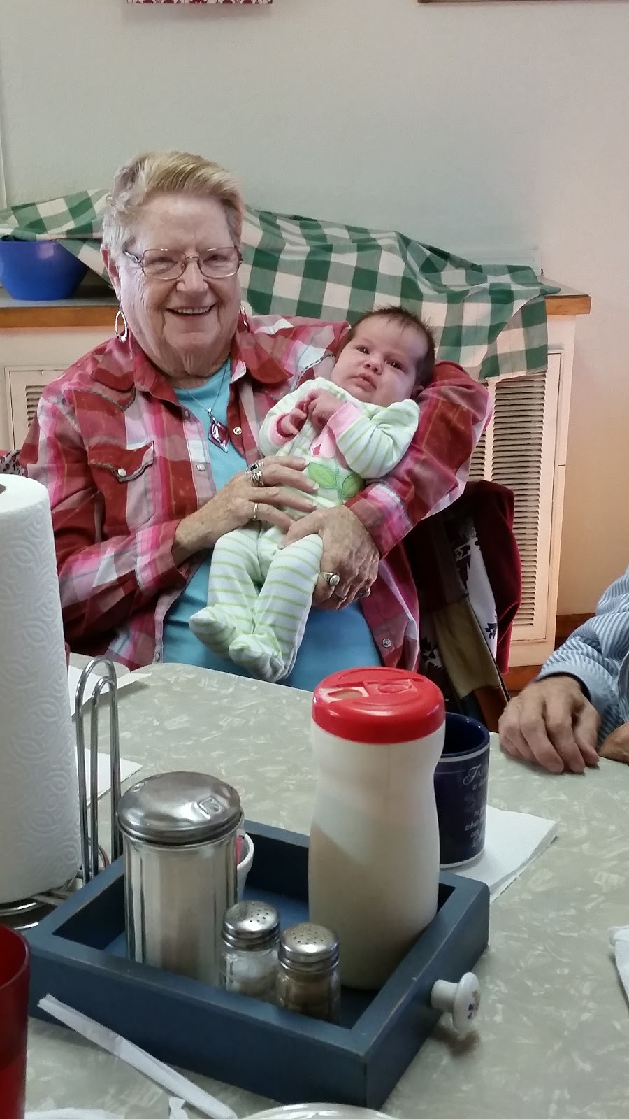 Madalyns Kitchen | restaurant | 4540 County Rd AA, Schell City, MO 64783, USA | 4174323434 OR +1 417-432-3434