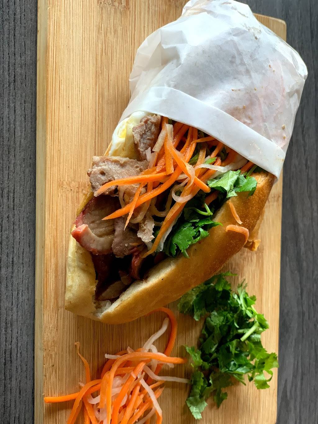 Bibo’s Bistro & Bar | restaurant | 250 Assay Street, Houston, TX 77044, USA | 3467734566 OR +1 346-773-4566