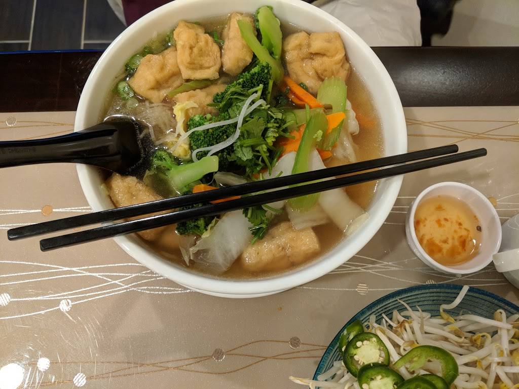 Viet Fortune | restaurant | 2701 Neabsco Common Pl #142, Woodbridge, VA 22191, USA | 5715523753 OR +1 571-552-3753