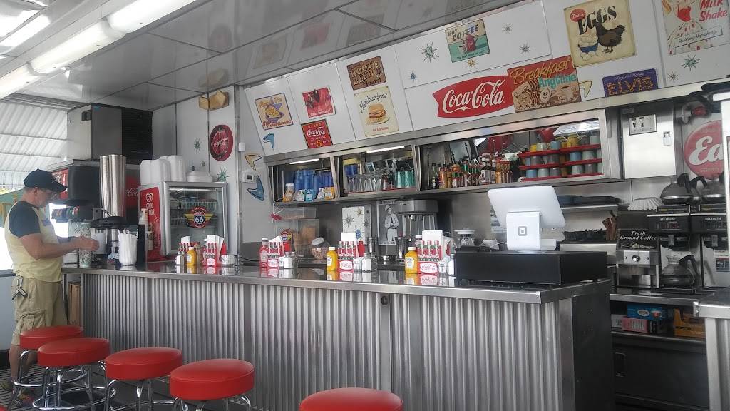 Big Freds Route 66 | restaurant | 13824 US-19, Hudson, FL 34667, USA | 7273784027 OR +1 727-378-4027