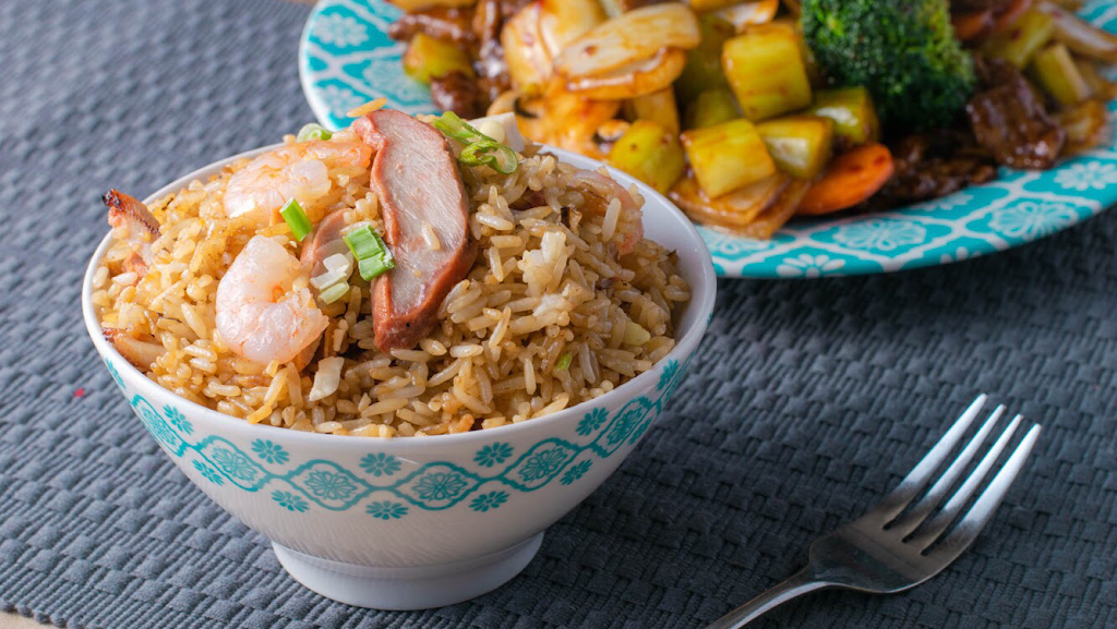 Chef Chan | restaurant | 190 Minets Point Rd, Barrie, ON L4N 4C3, Canada | 7057333322 OR +1 705-733-3322