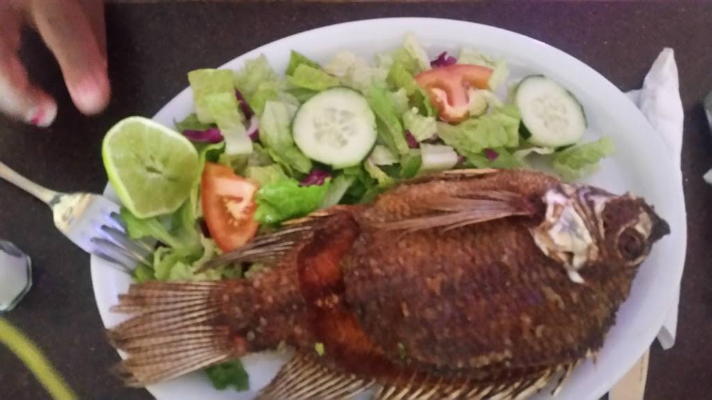 Playa Azul Mariscos Restaurant | restaurant | 1281 N Santa Fe Ave # Y, Vista, CA 92084, USA | 7609414522 OR +1 760-941-4522