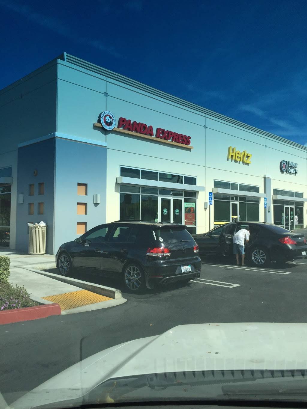 Panda Express | meal takeaway | 18011 Newhope St, Fountain Valley, CA 92708, USA | 7144442498 OR +1 714-444-2498