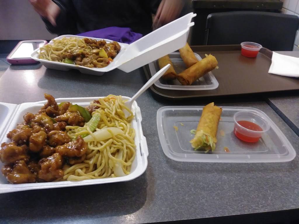 Silver Moon Chinese Food | restaurant | 1880 Mendocino Ave C, Santa Rosa, CA 95401, USA | 7075767878 OR +1 707-576-7878