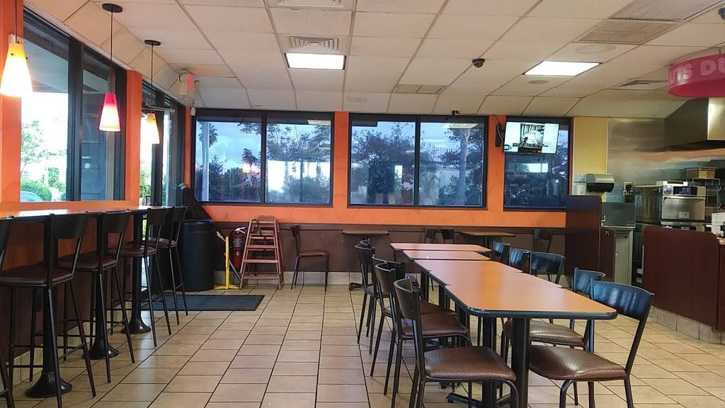 Dunkin | bakery | 1999 NW 2nd Ave, Boca Raton, FL 33432, USA | 5613938222 OR +1 561-393-8222