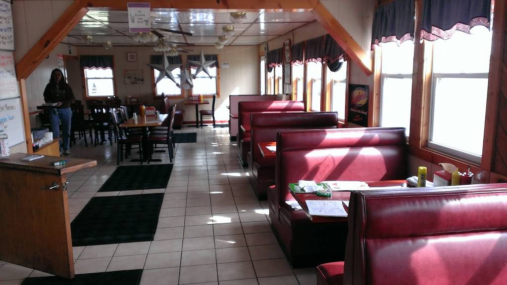 Racers Restaurant | restaurant | 8397 US-62, South Dayton, NY 14138, USA | 7169883301 OR +1 716-988-3301