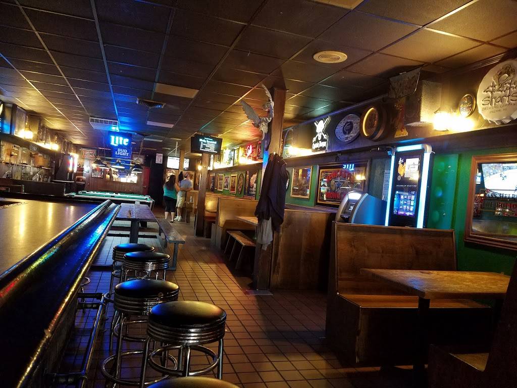 Bird Bar & Grill | restaurant | 223 S Main St, Mt Pleasant, MI 48858, USA | 9897722493 OR +1 989-772-2493