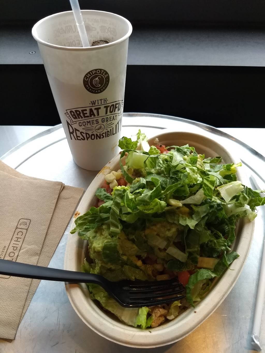 Chipotle Mexican Grill | restaurant | 2204 W 12th St, Erie, PA 16505, USA | 8144543464 OR +1 814-454-3464