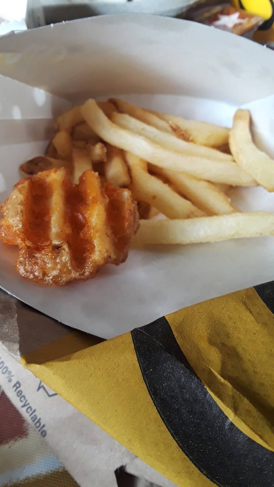 Carls Jr. | restaurant | 15277 Hook Blvd, Victorville, CA 92394, USA | 7609512318 OR +1 760-951-2318