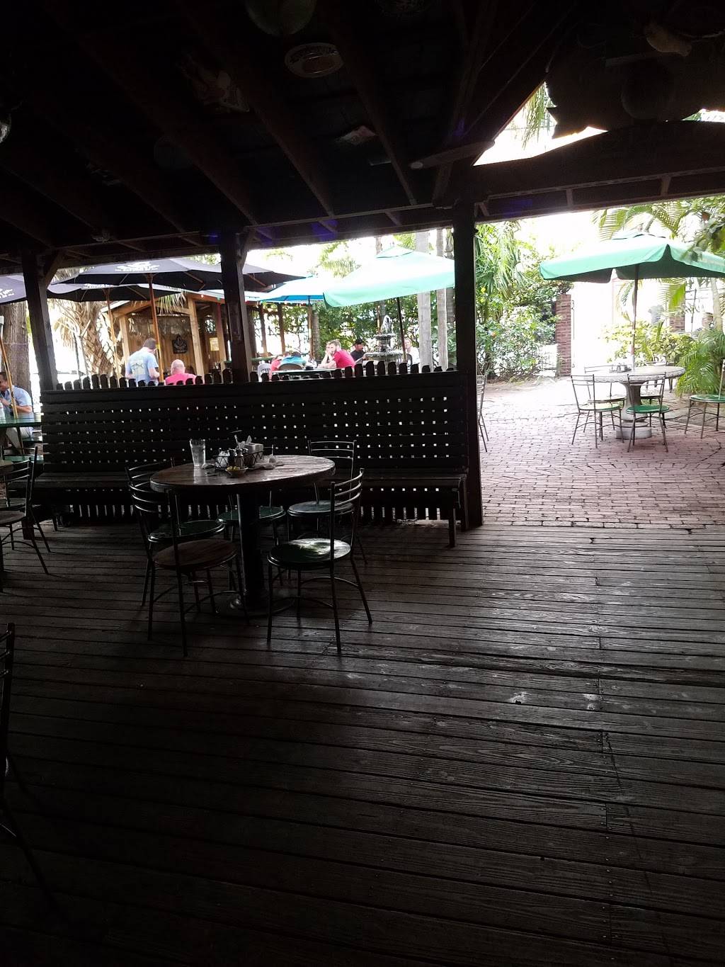 New World Brewery | restaurant | 810 E Skagway Ave, Tampa, FL 33604, USA | 8133040460 OR +1 813-304-0460