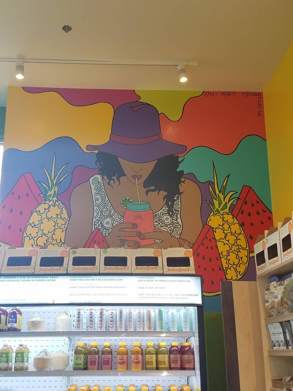 JuiceLand | restaurant | 1888 Sylvan Ave f150, Dallas, TX 75208, USA | 2147604828 OR +1 214-760-4828