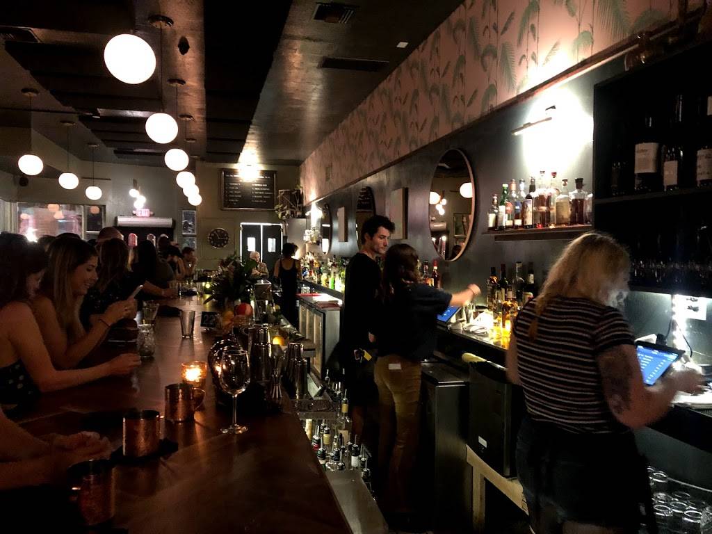 Cry Baby’s | restaurant | 1 W University Ave, Gainesville, FL 32601, USA | 3525055026 OR +1 352-505-5026