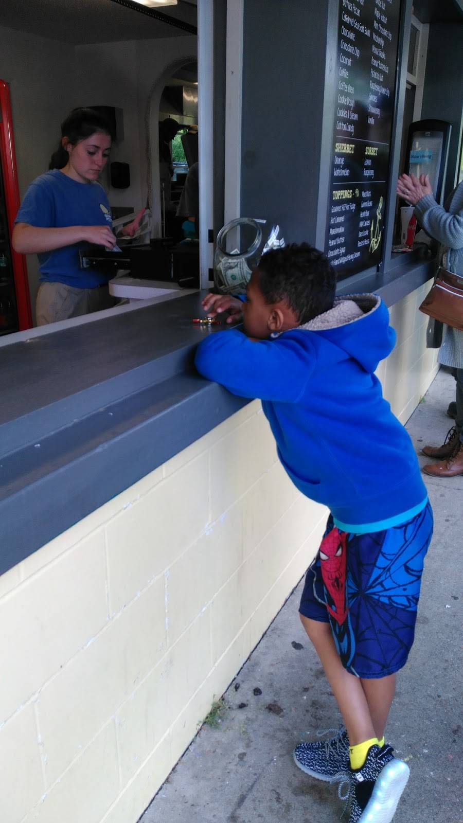 A.C. Petersen at Hallmark | restaurant | 113 Shore Rd, Old Lyme, CT 06371, USA | 8605989680 OR +1 860-598-9680