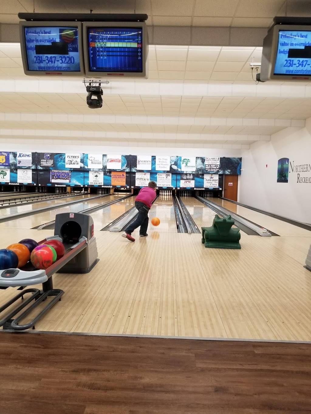 Northern Lights Recreation | restaurant | 8865 M-119, Harbor Springs, MI 49740, USA | 2313473100 OR +1 231-347-3100