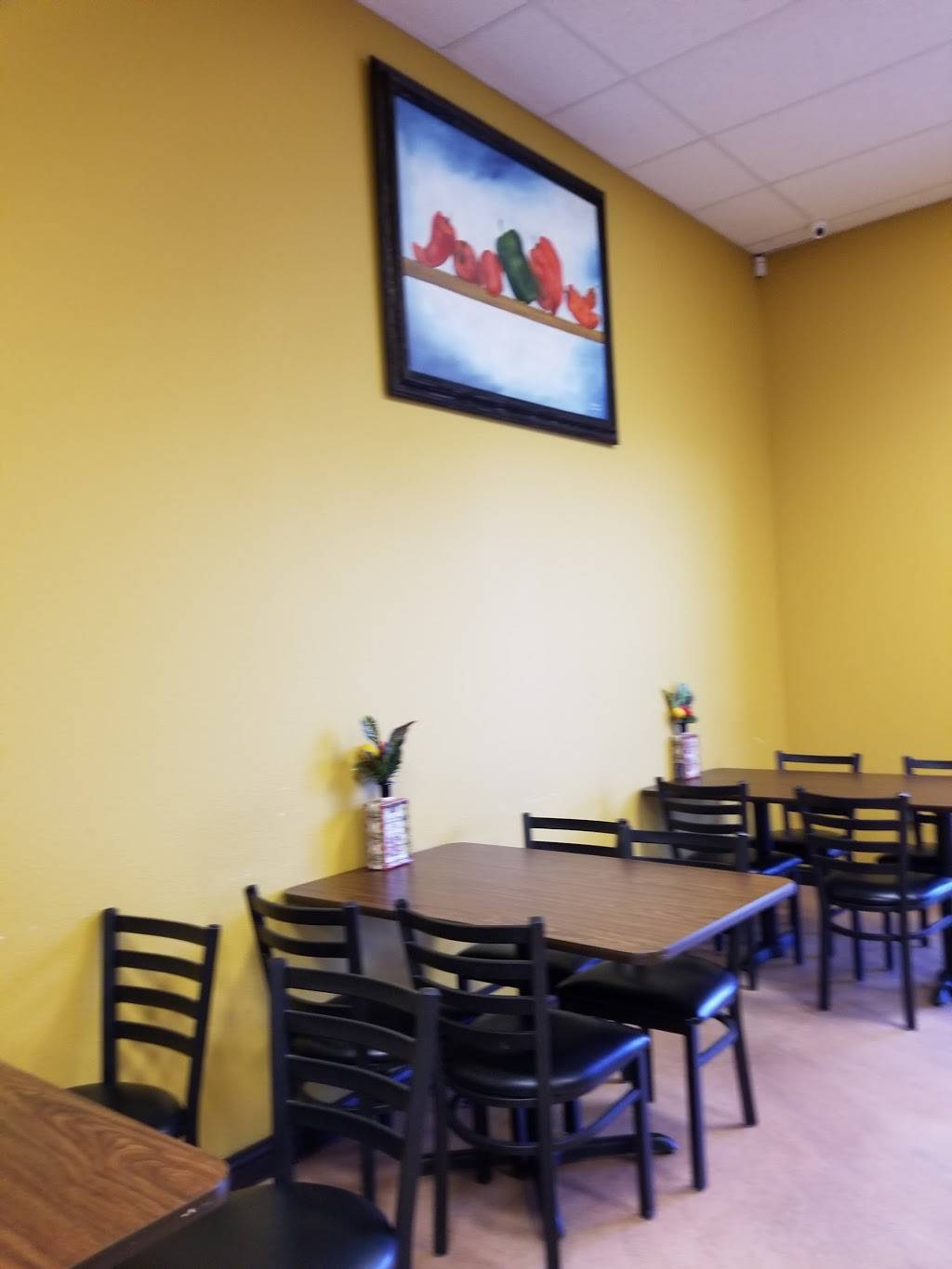 Serranos Mexican Food | restaurant | 642 W Mission Ave, Escondido, CA 92025, USA | 7602911229 OR +1 760-291-1229