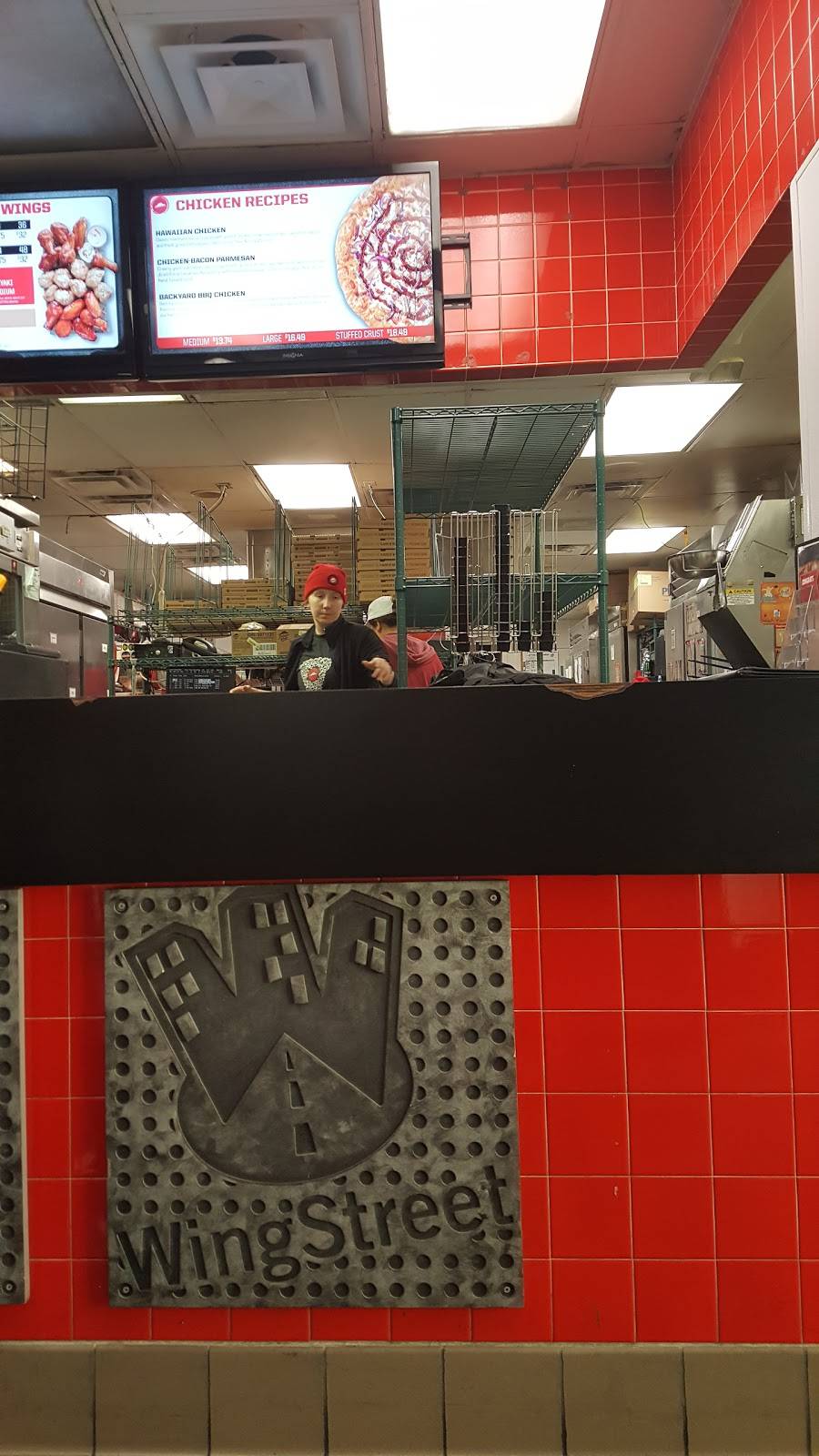 Pizza Hut | restaurant | 1901 W William Cannon Dr #172, Austin, TX 78745, USA | 5124629494 OR +1 512-462-9494