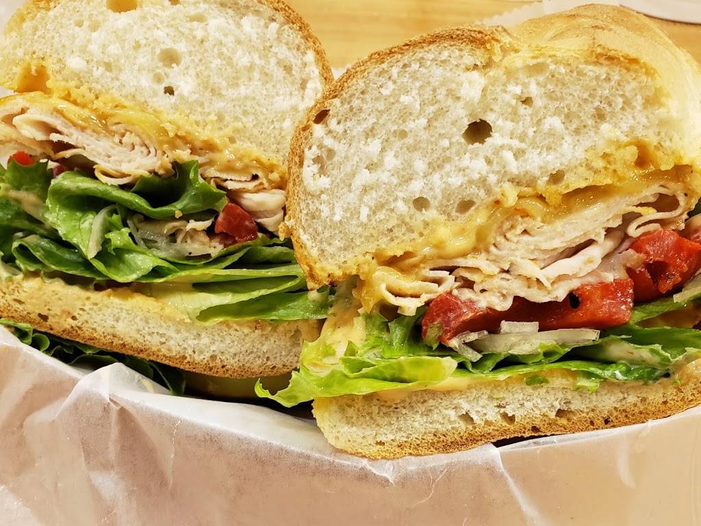 Daves Deli & Gelato | restaurant | 444 Main St, Bethlehem, PA 18018, USA | 6104865885 OR +1 610-486-5885