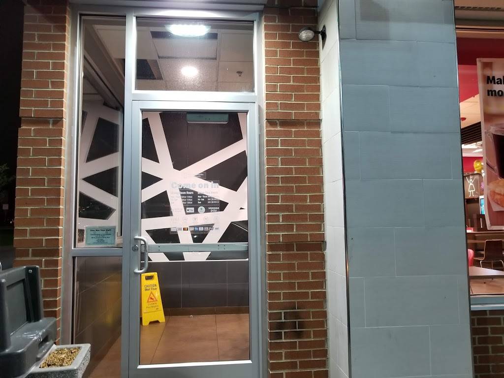 McDonalds | cafe | 834 Brayton Ave, Fall River, MA 02721, USA | 5086731031 OR +1 508-673-1031