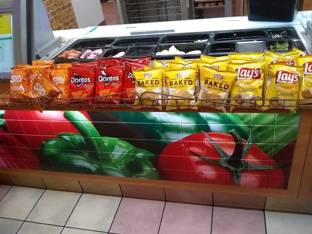 Subway | restaurant | 6736-6740 Aloma Ave, Winter Park, FL 32792, USA | 4076799011 OR +1 407-679-9011