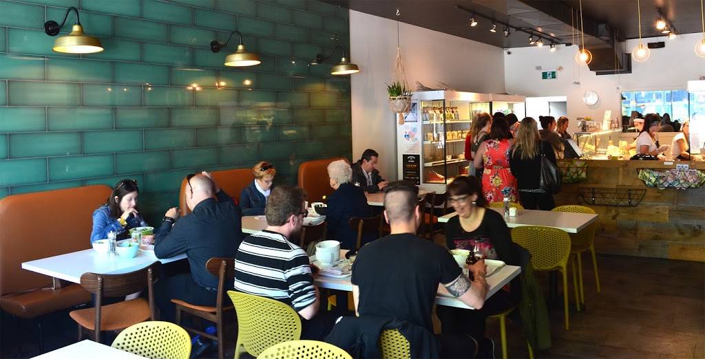 Restaurant santé | Le Comptoir Lunch | meal takeaway | 129 Rue Hériot, Drummondville, QC J2C 1J7, Canada | 8194793828 OR +1 819-479-3828