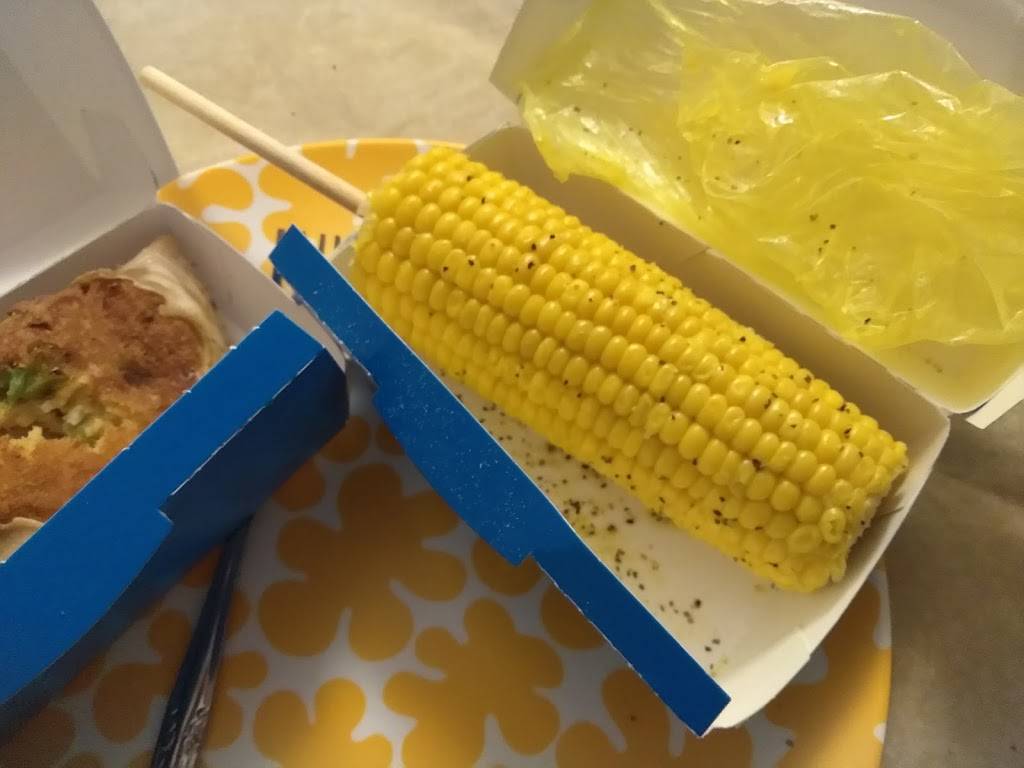 Captain Ds | restaurant | 7320 Good Hope Rd, Milwaukee, WI 53223, USA | 4142060439 OR +1 414-206-0439