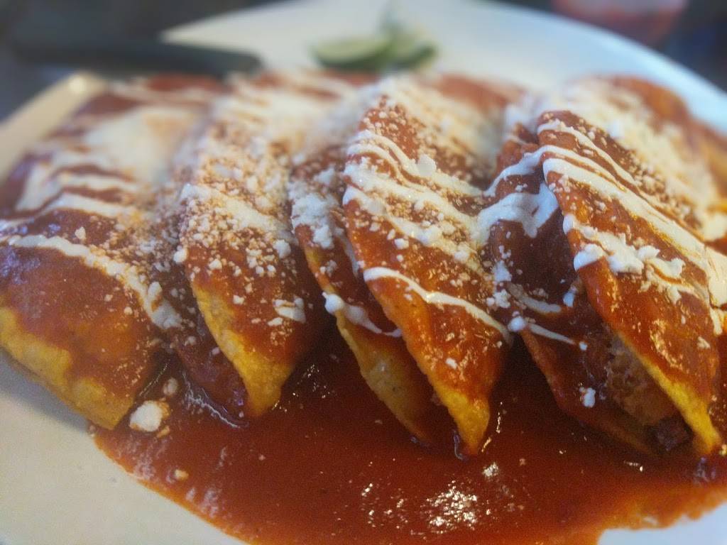 Casa De Plata | restaurant | 210 N Avondale Blvd #104, Avondale, AZ 85323, USA | 6234995499 OR +1 623-499-5499