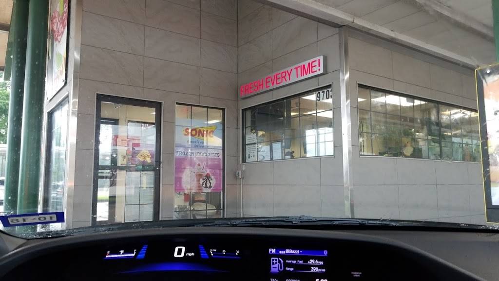 Sonic Drive-In | restaurant | 9703 Jones Rd, Houston, TX 77065, USA | 2818902100 OR +1 281-890-2100