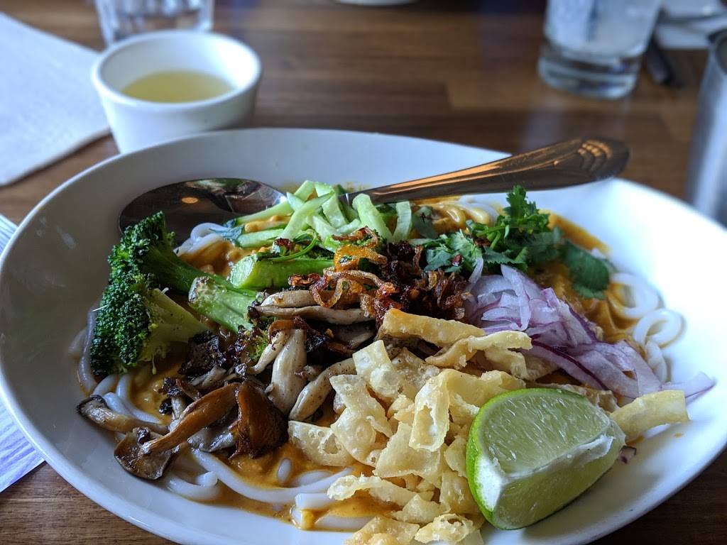 B Star | restaurant | 127 Clement St, San Francisco, CA 94118, USA | 4159339900 OR +1 415-933-9900