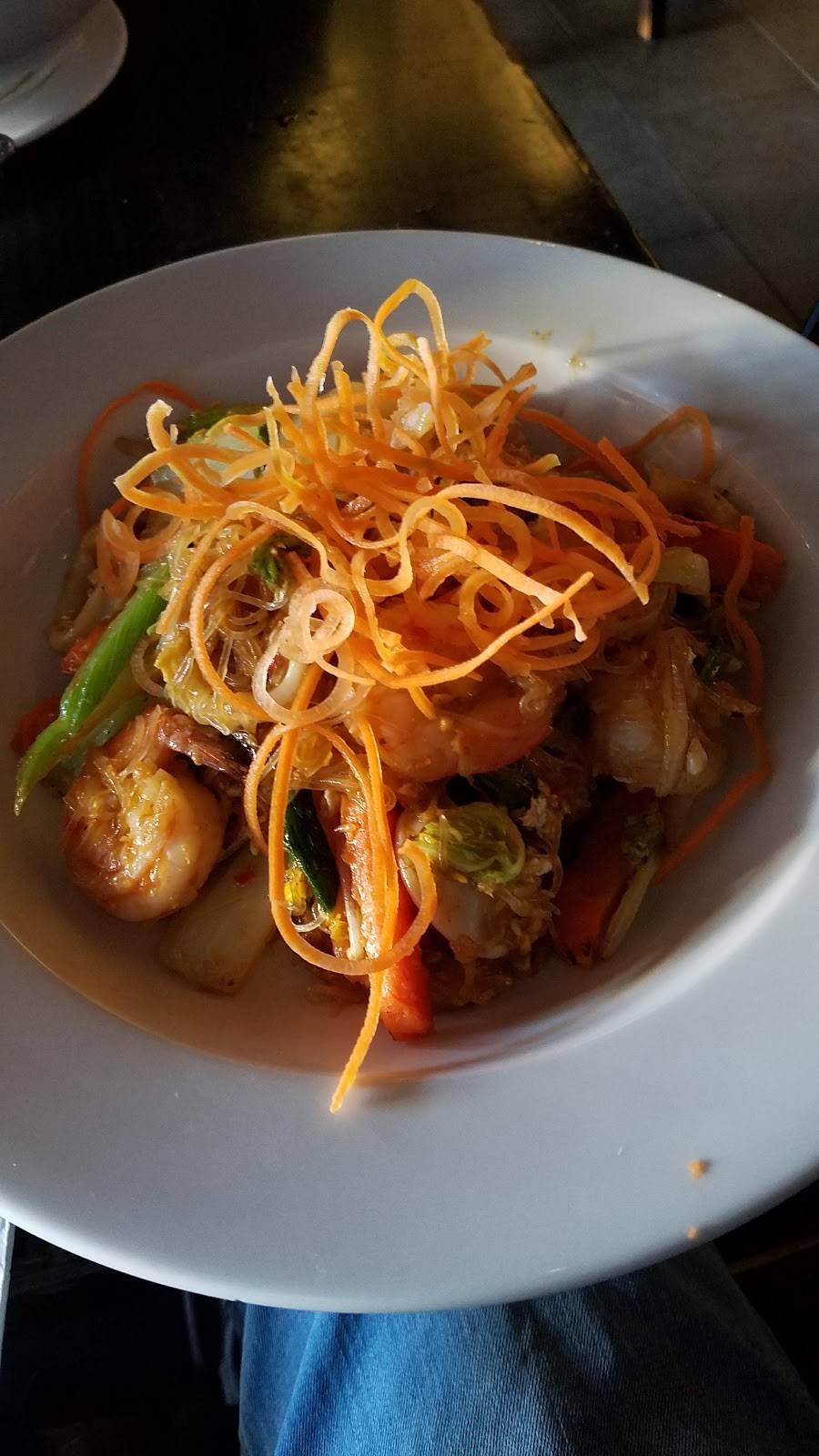 Hi Noodle Thai | restaurant | 333 Graham Ave, Brooklyn, NY 11211, USA | 7183888445 OR +1 718-388-8445