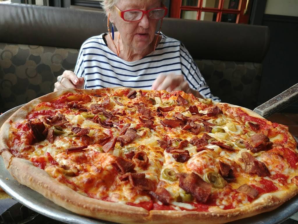 West Town Bar & Grill | restaurant | 214 Locke St S, Hamilton, ON L8P 4B4, Canada | 9055701412 OR +1 905-570-1412