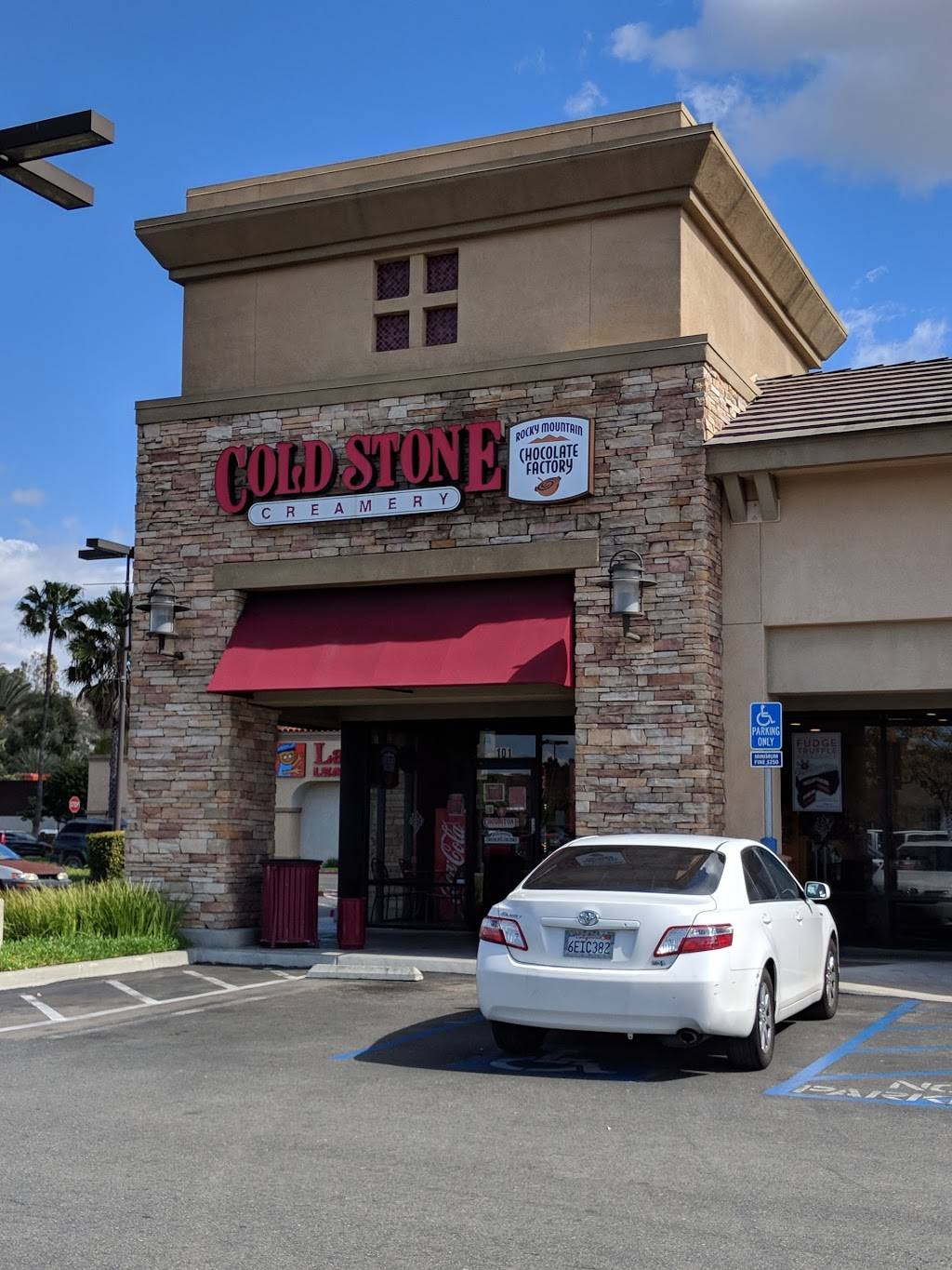 Cold Stone Creamery | bakery | 708 Center Dr Ste 101, San Marcos, CA 92069, USA | 7607437735 OR +1 760-743-7735