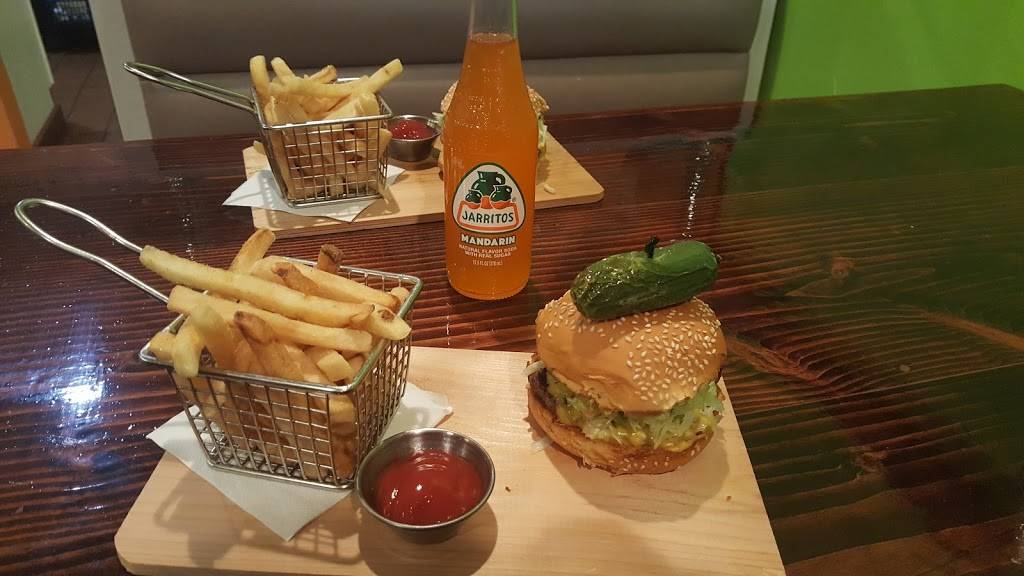 Los Amigos Family Restaurant And Cantina | restaurant | 1415, 103 E Main St, Omro, WI 54963, USA | 9206856778 OR +1 920-685-6778