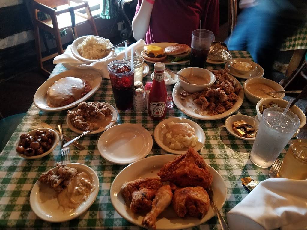 Strouds Oak Ridge Manor | restaurant | 5410 NE Oak Ridge Dr, Kansas City, MO 64119, USA | 8164549600 OR +1 816-454-9600