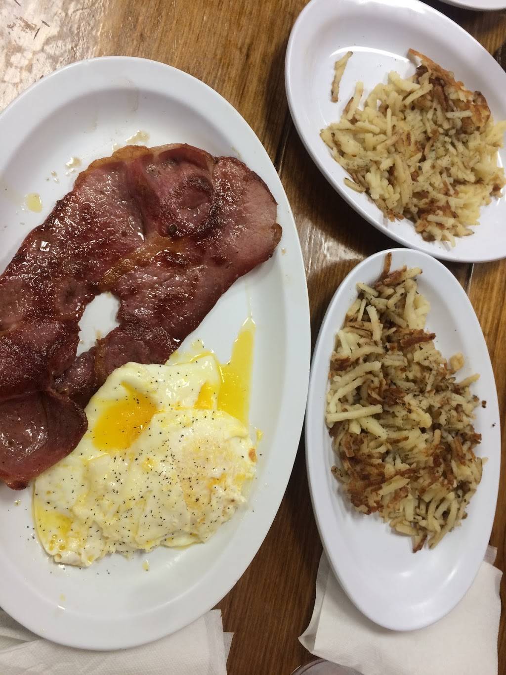 Cody Js | restaurant | 675 S Erwin St, Cartersville, GA 30120, USA | 7703870208 OR +1 770-387-0208