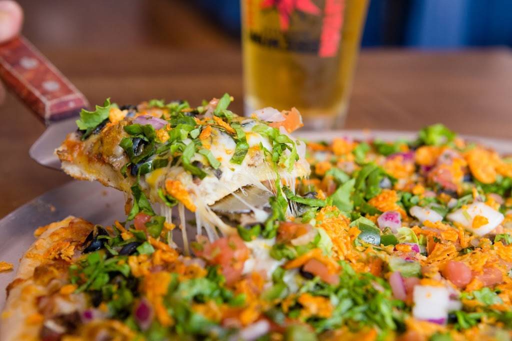 Easy Street Pizza & Beer Garden | restaurant | 3750 N Central Ave, Chicago, IL 60634, USA | 7739930464 OR +1 773-993-0464