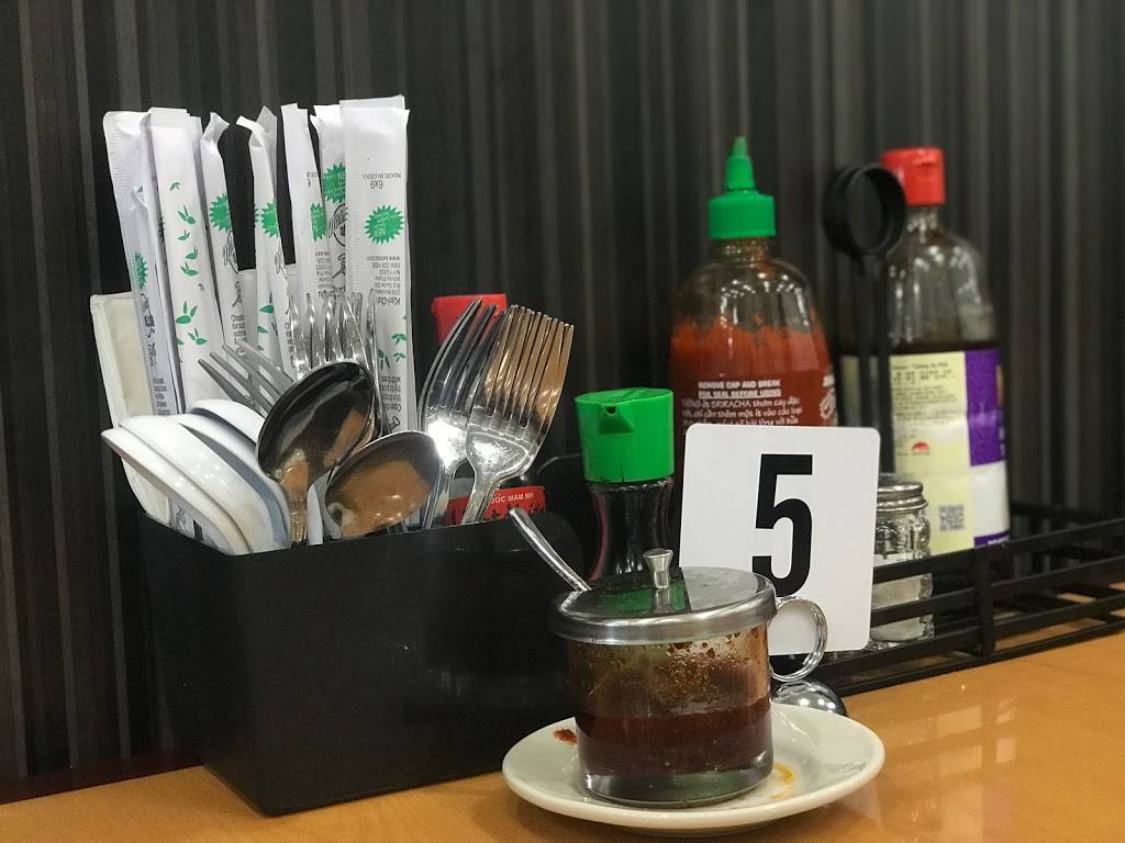 Vietnamese Noodle House | restaurant | 425 Northampton St, Easton, PA 18042, USA | 6102506424 OR +1 610-250-6424