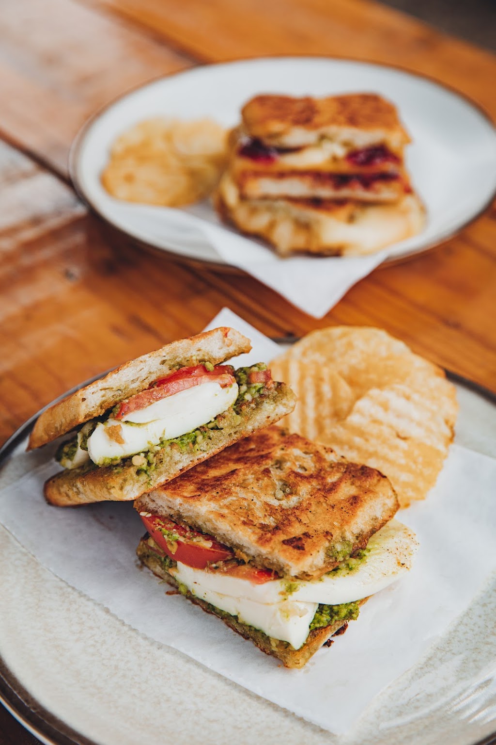 Bear & Dragon Cafe Fine Coffee & Sandwiches | cafe | 119 W Goodwin St, Prescott, AZ 86303, USA | 9282737681 OR +1 928-273-7681