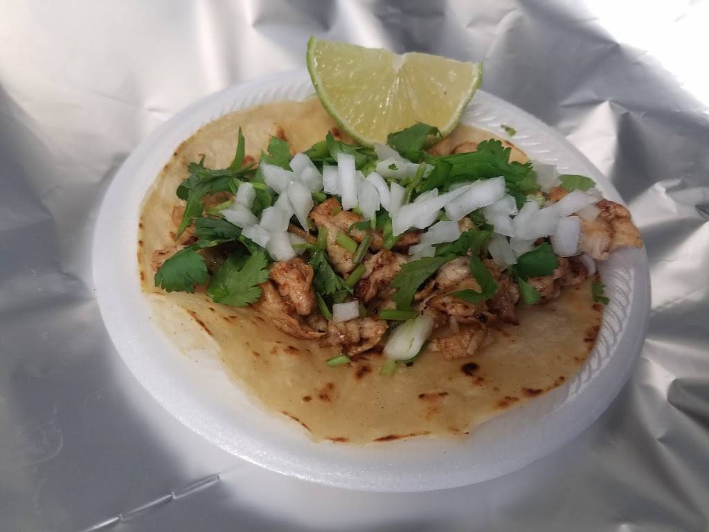 Lunas tacos | restaurant | 6901 McCart Ave, Fort Worth, TX 76133, USA | 8172312050 OR +1 817-231-2050