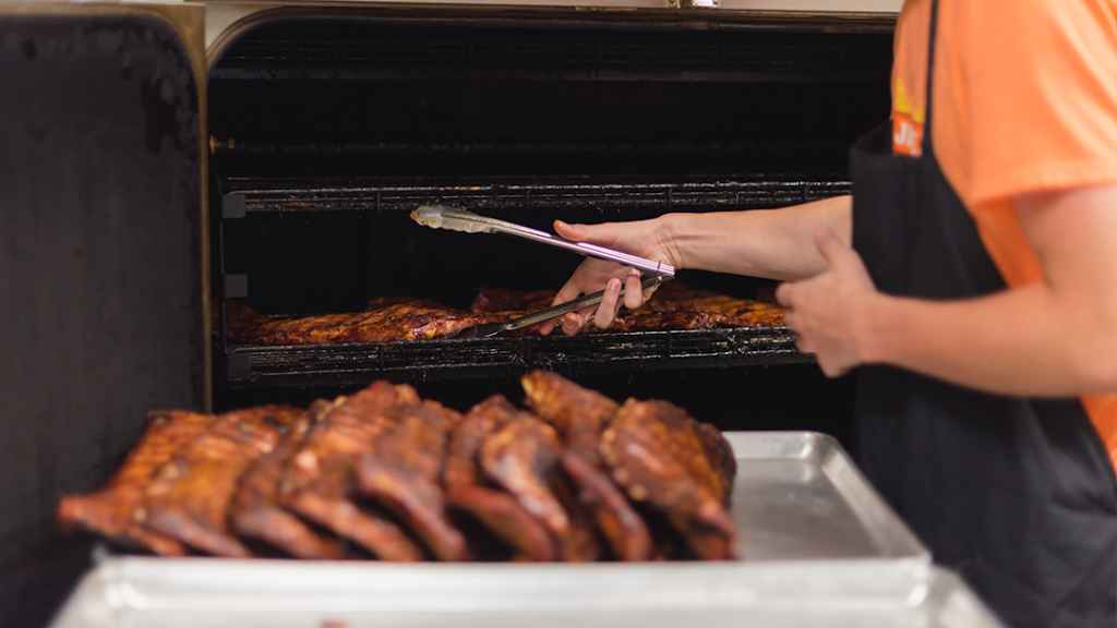 Willie Jewells Old School Bar-B-Q - Peachtree City | restaurant | 2015 GA-54 #101, Peachtree City, GA 30269, USA | 7707311926 OR +1 770-731-1926