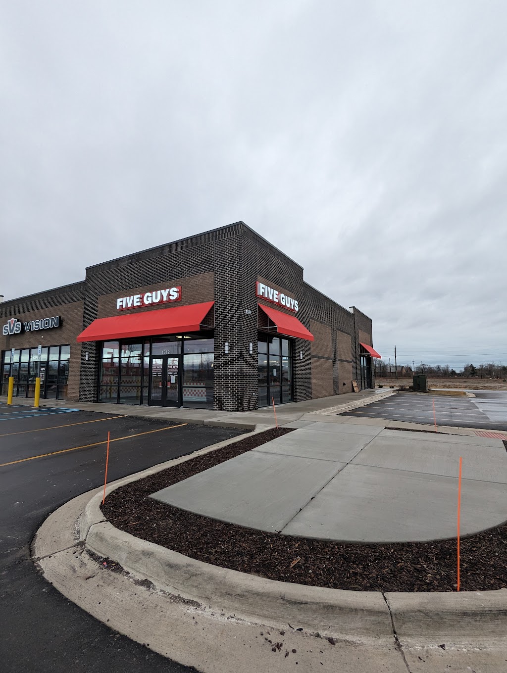 Five Guys | restaurant | 1312 N Telegraph Rd, Monroe, MI 48162, USA | 7342302895 OR +1 734-230-2895