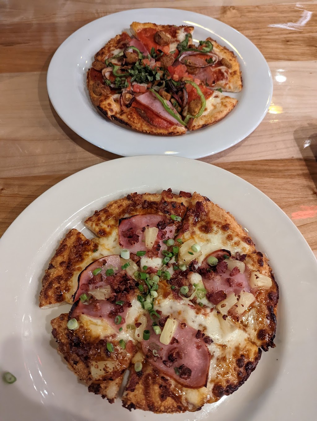 Bostons Restaurant & Sports Bar | restaurant | 6501 North Fwy, Fort Worth, TX 76131, USA | 8174209988 OR +1 817-420-9988